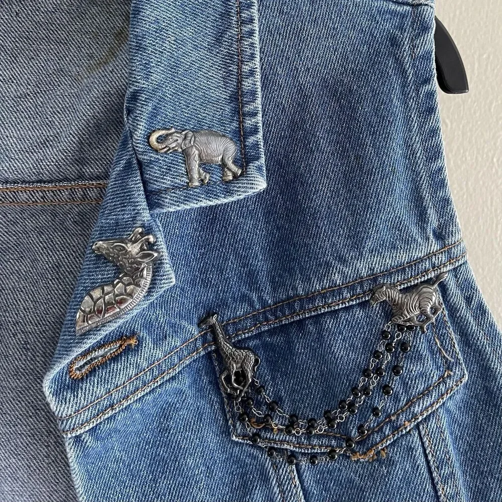 Vintage Sleeveless Jean Jacket Size L Vest Animals Pins Blue Denim 80s Music